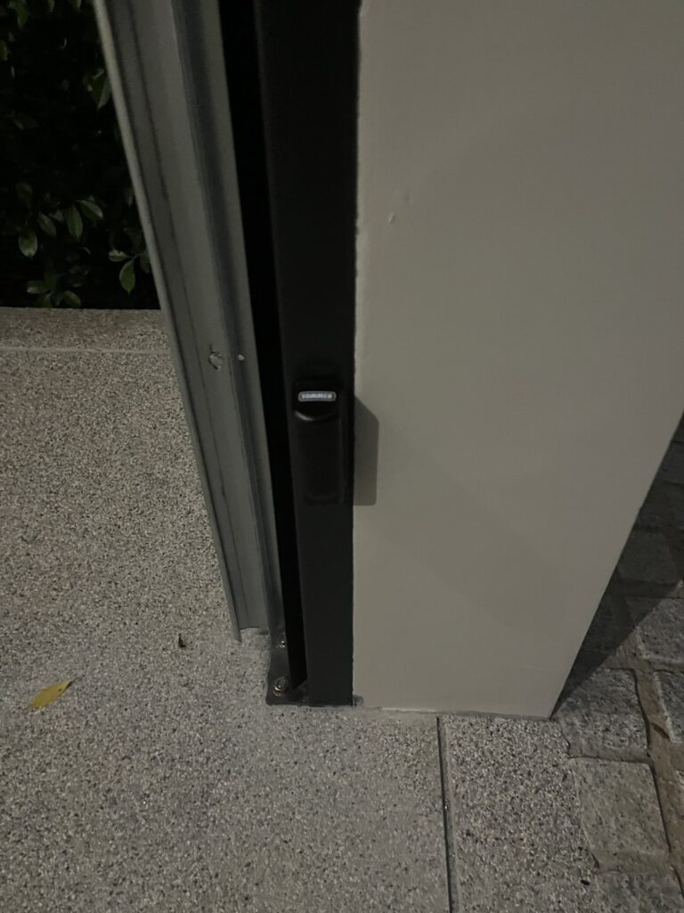 Installation photo of Standard Garage Door for Single House in Surat Thani by OZ DOOR (8)