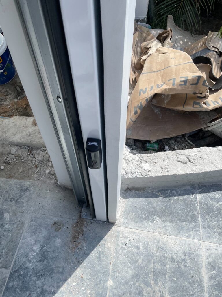 Installation photo of Standard Garage Door for Single House in Chonburi by OZ DOOR (8)