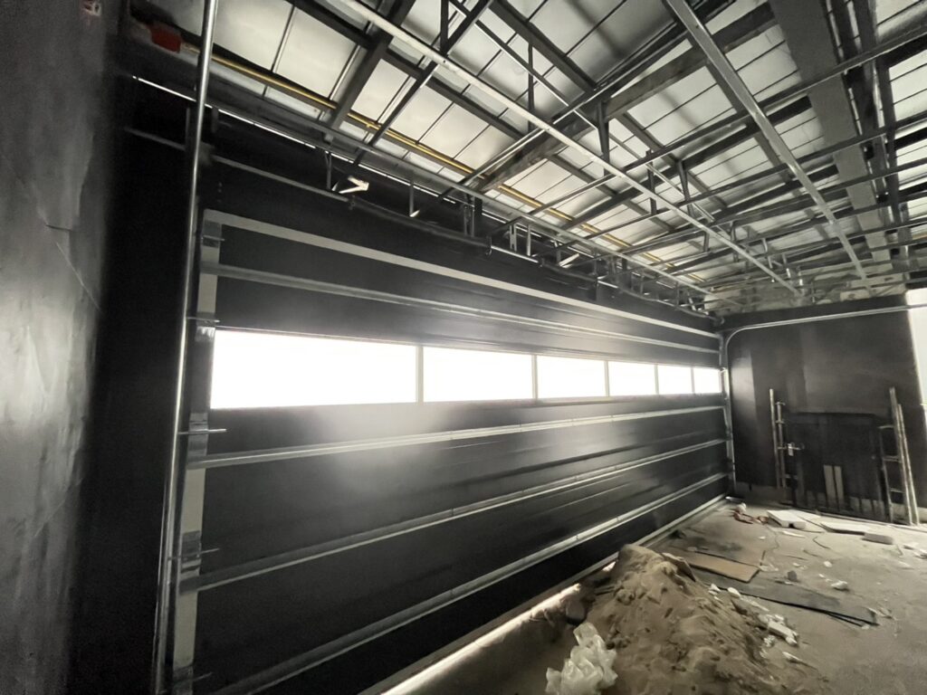 Installation photo of Standard Garage Door for Single House in อยุธยา by OZ DOOR (9)