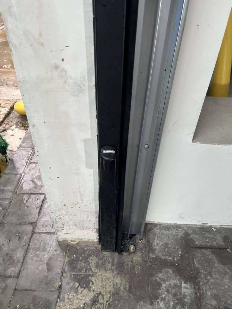 Installation photo of Standard Garage Door for Single House in Bangkok by OZ DOOR (4)