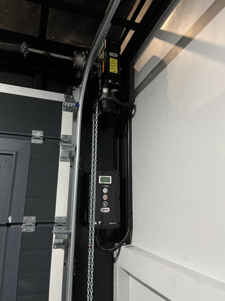 Installation photo of Standard Garage Door for Single House in Bangkok by OZ DOOR (6)