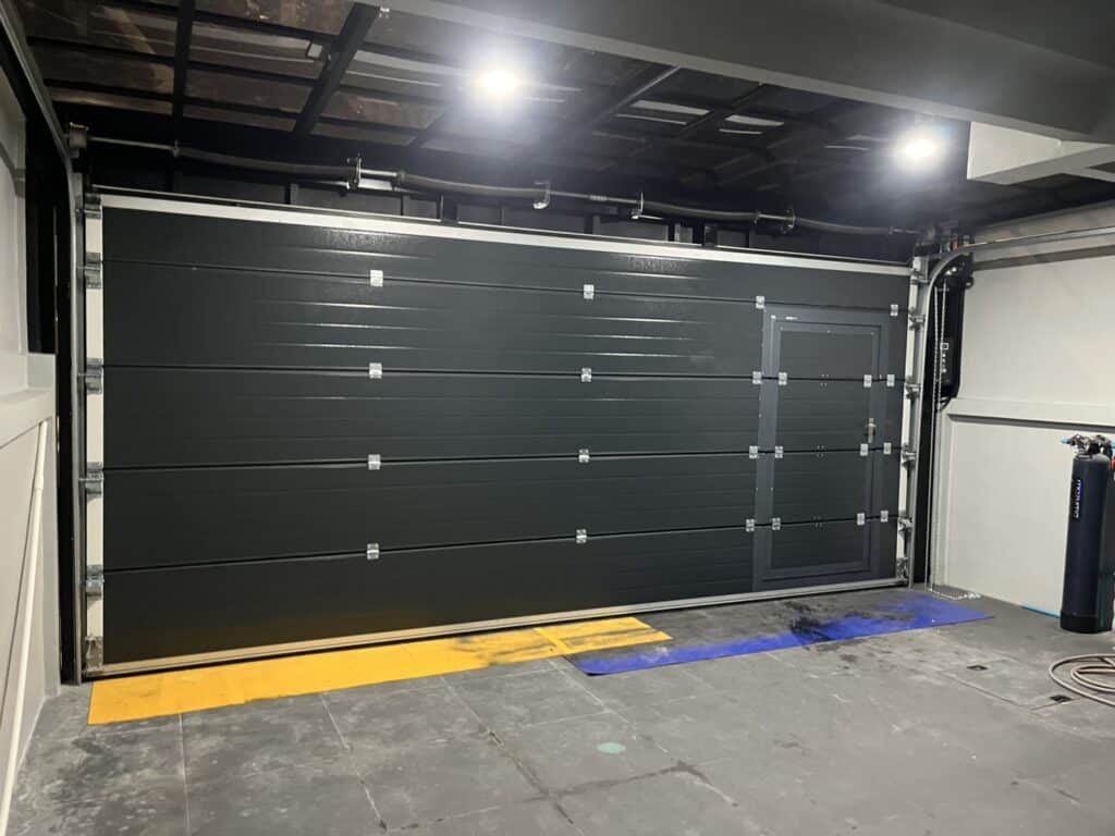 Installation photo of Standard Garage Door for Single House in Bangkok by OZ DOOR (8)