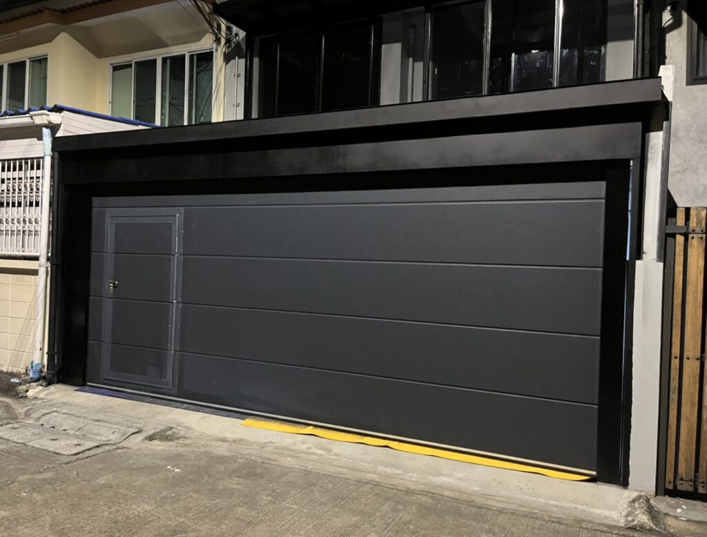 Installation photo of Standard Garage Door for Single House in Bangkok by OZ DOOR
