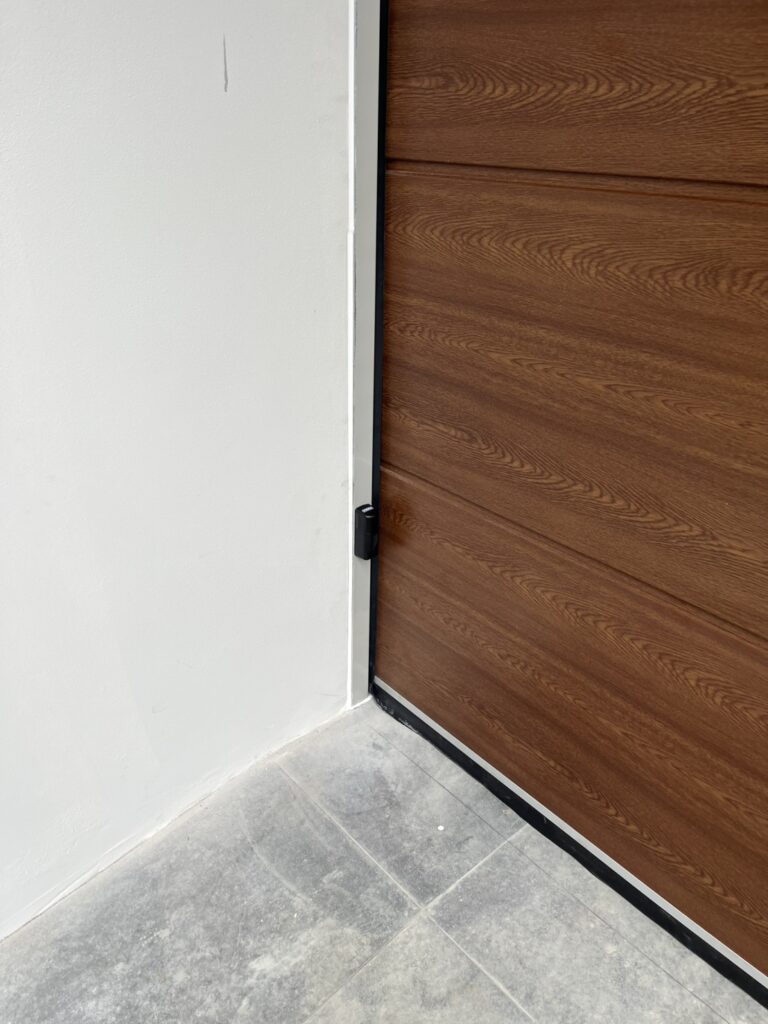 Installation photo of Standard Garage Door for Single House in Bangkok by OZ DOOR (10)