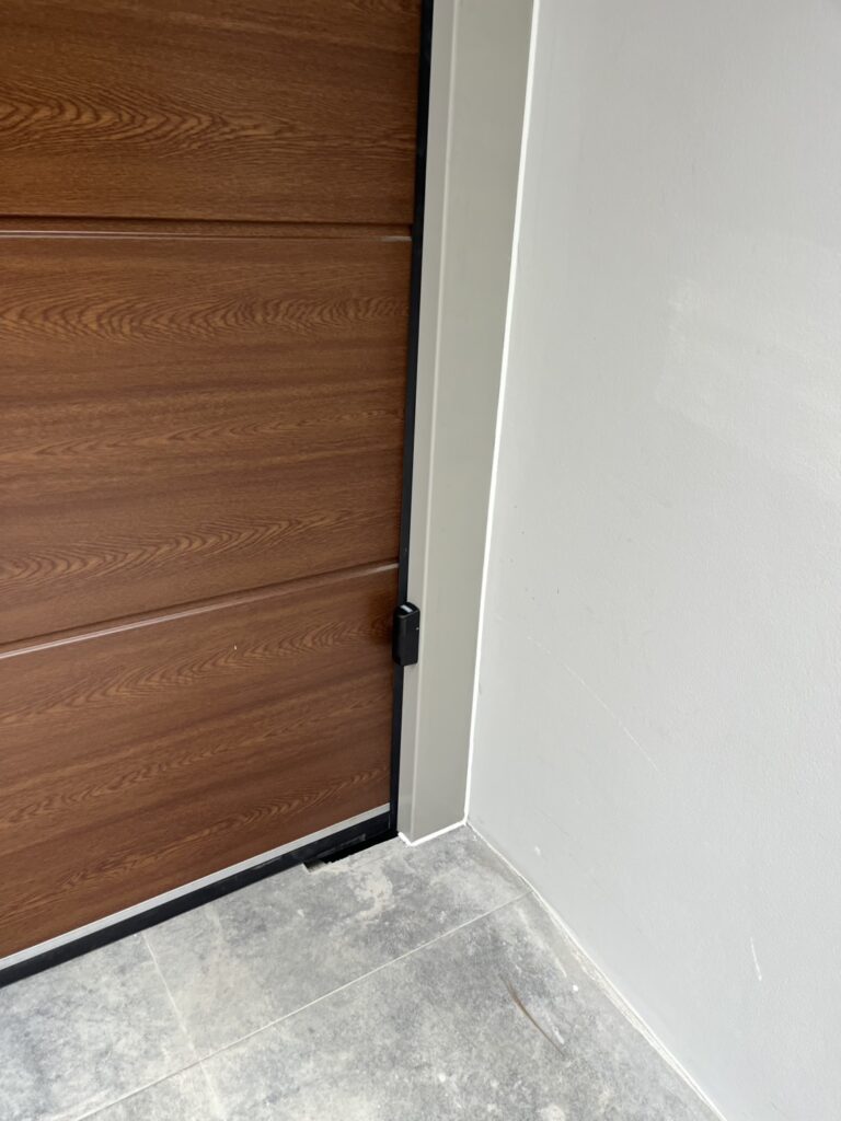 Installation photo of Standard Garage Door for Single House in Bangkok by OZ DOOR (11)