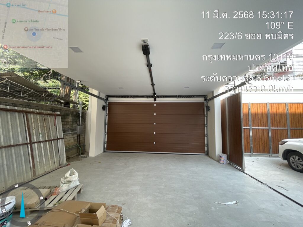 Installation photo of Standard Garage Door for Single House in Bangkok by OZ DOOR (3)