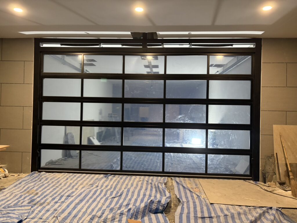 Installation photo of Full View Garage Door for Single House in Bangkok by OZ DOOR (8)
