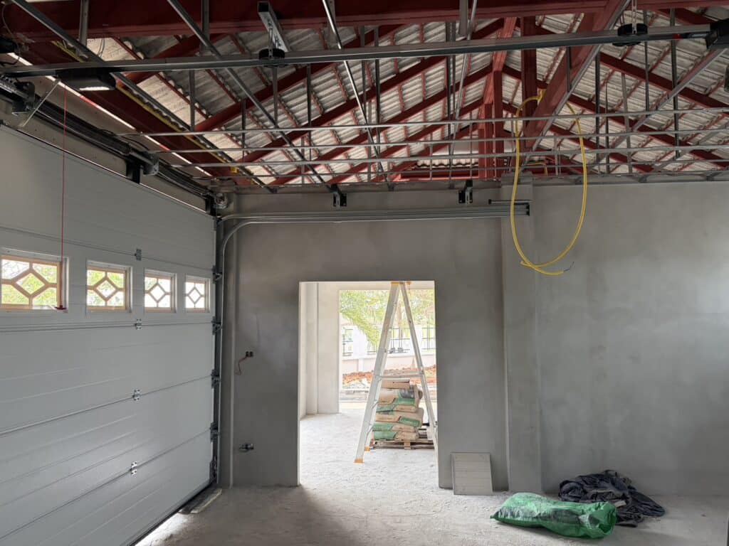 Installation photo of Standard Garage Door for Single House in Chaiyaphum by OZ DOOR (6)