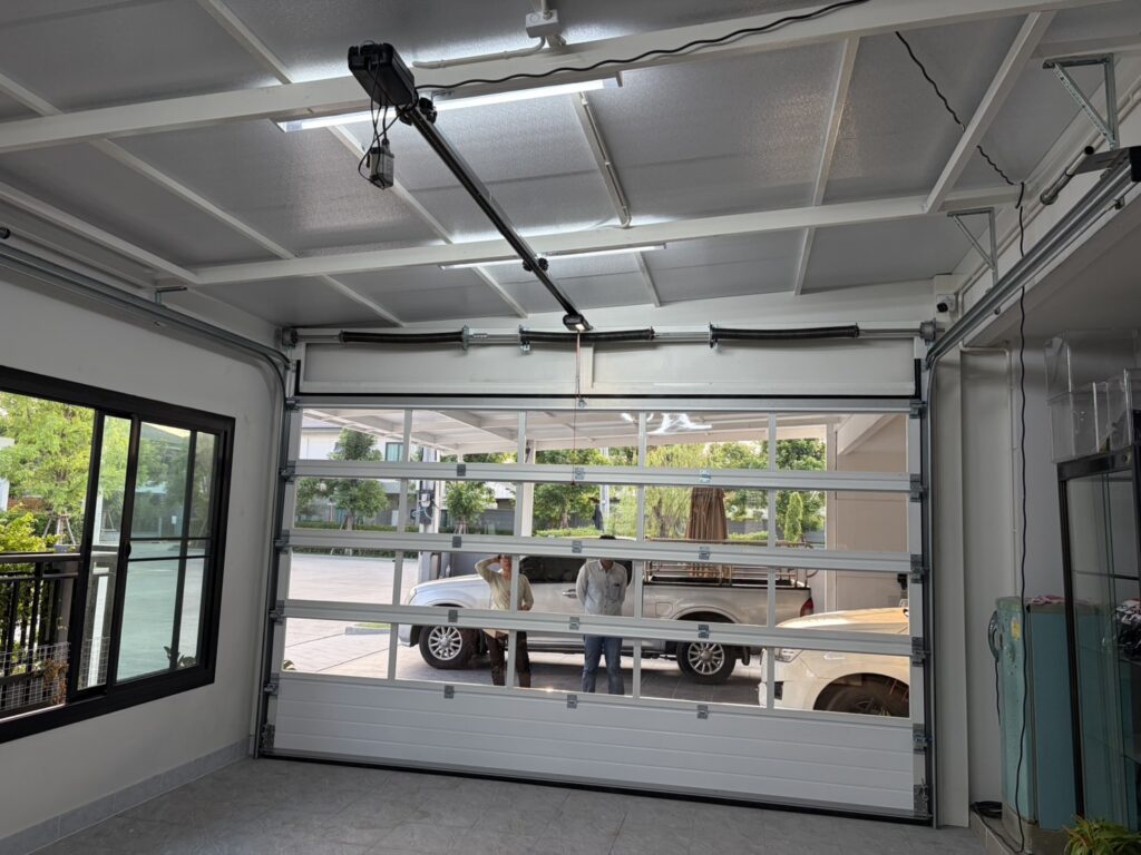 Installation photo of Full View Garage Door for Single House in Bangkok by OZ DOOR (2)
