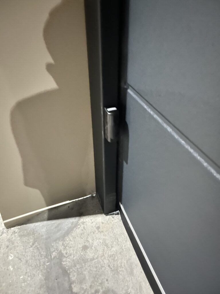 Installation photo of Standard Garage Door for Single House in Chonburi by OZ DOOR (4)