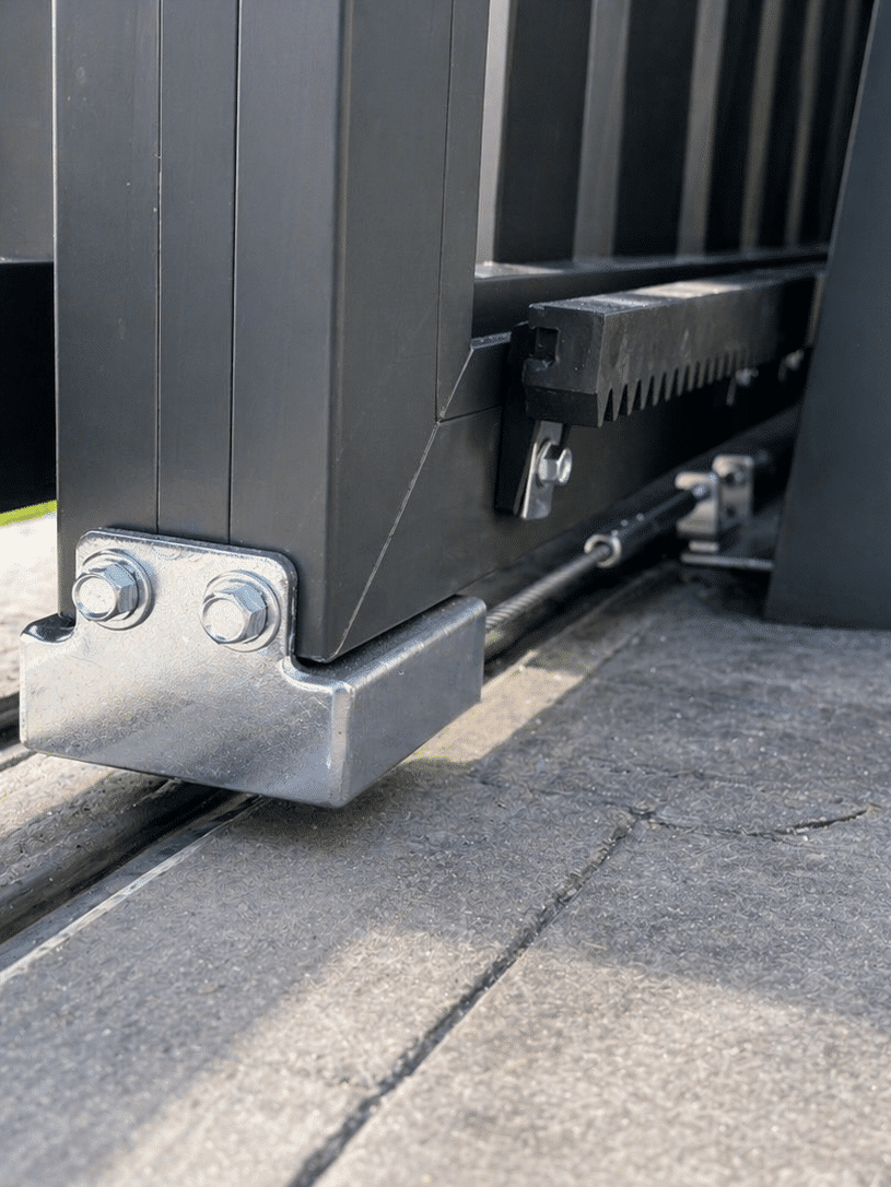 ระบบรางเลื่อนประตูรั้วแบบเฟืองราว แข็งแรงและลื่นไหล รองรับมอเตอร์ STArter S2+