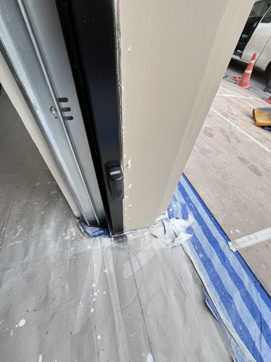 Installation photo of Garage Doors for Single House in Bangkok by OZ DOOR (6)