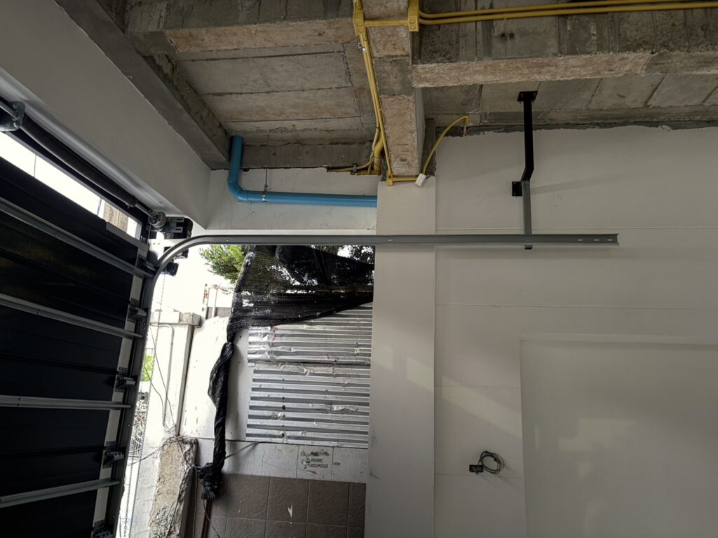 Installation photo of Garage Doors for Single House in Bangkok by OZ DOOR (2)