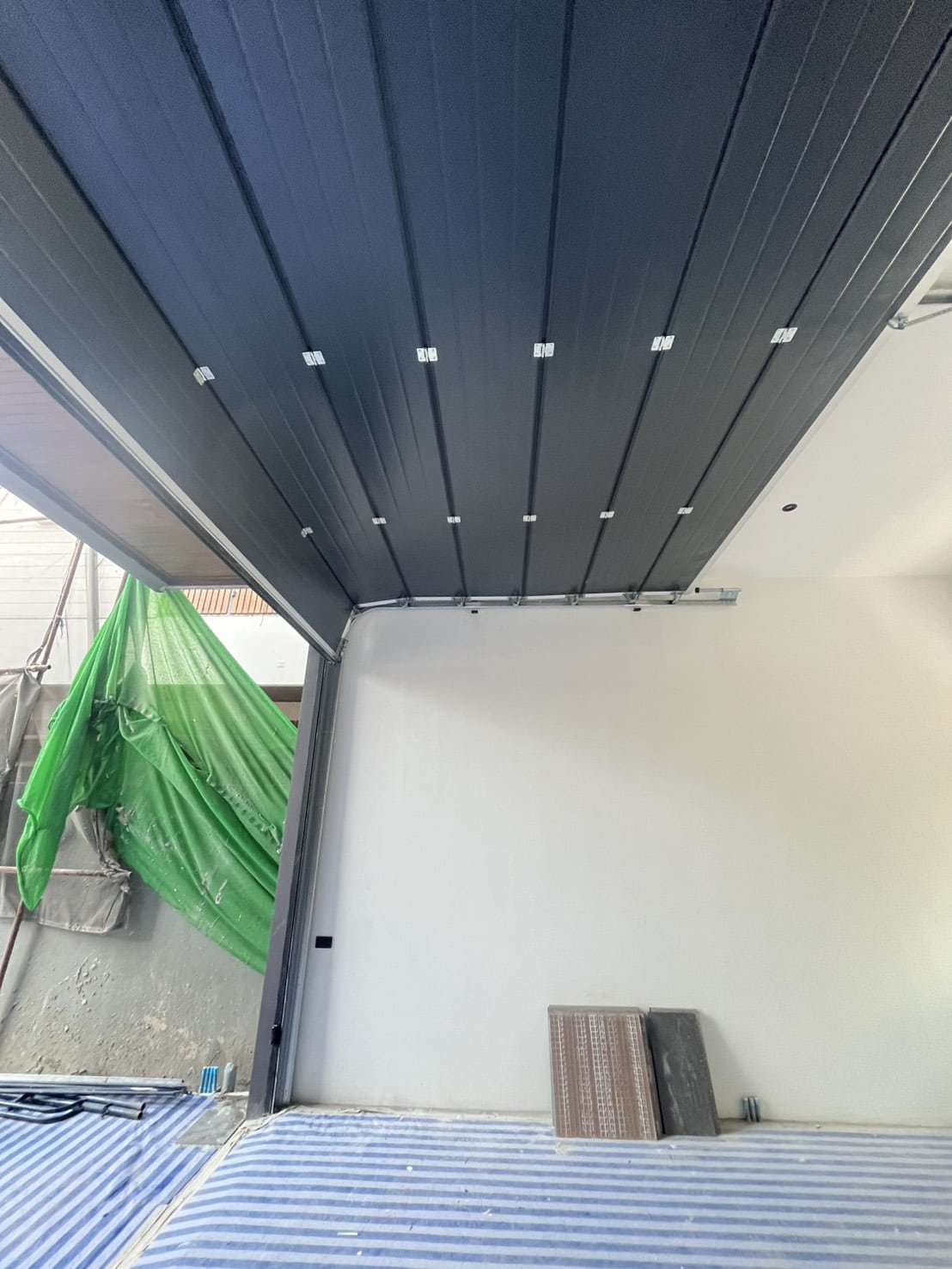 Installation photo of Garage Doors for Single House in Nonthaburi by OZ DOOR (6)