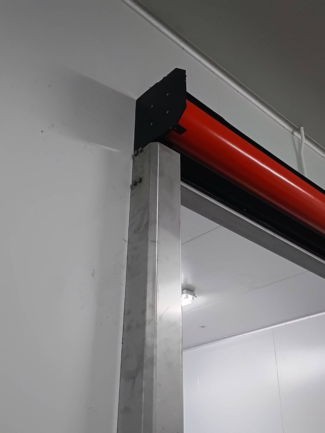 ภาพผลงานติดตั้งประตูไฮสปีด รุ่น Standard สำหรับอาหารและเครื่องดื่ม ที่สงขลา โดย OZ DOOR (2)