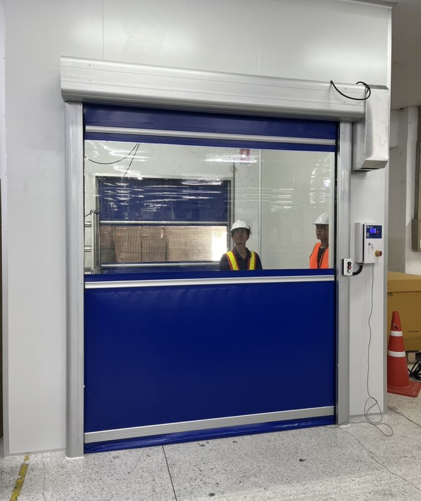 ภาพผลงานติดตั้งประตูไฮสปีด รุ่น Standard สำหรับโรงงานอุตสาหกรรม ที่พระนครศรีอยุธยา โดย OZ DOOR