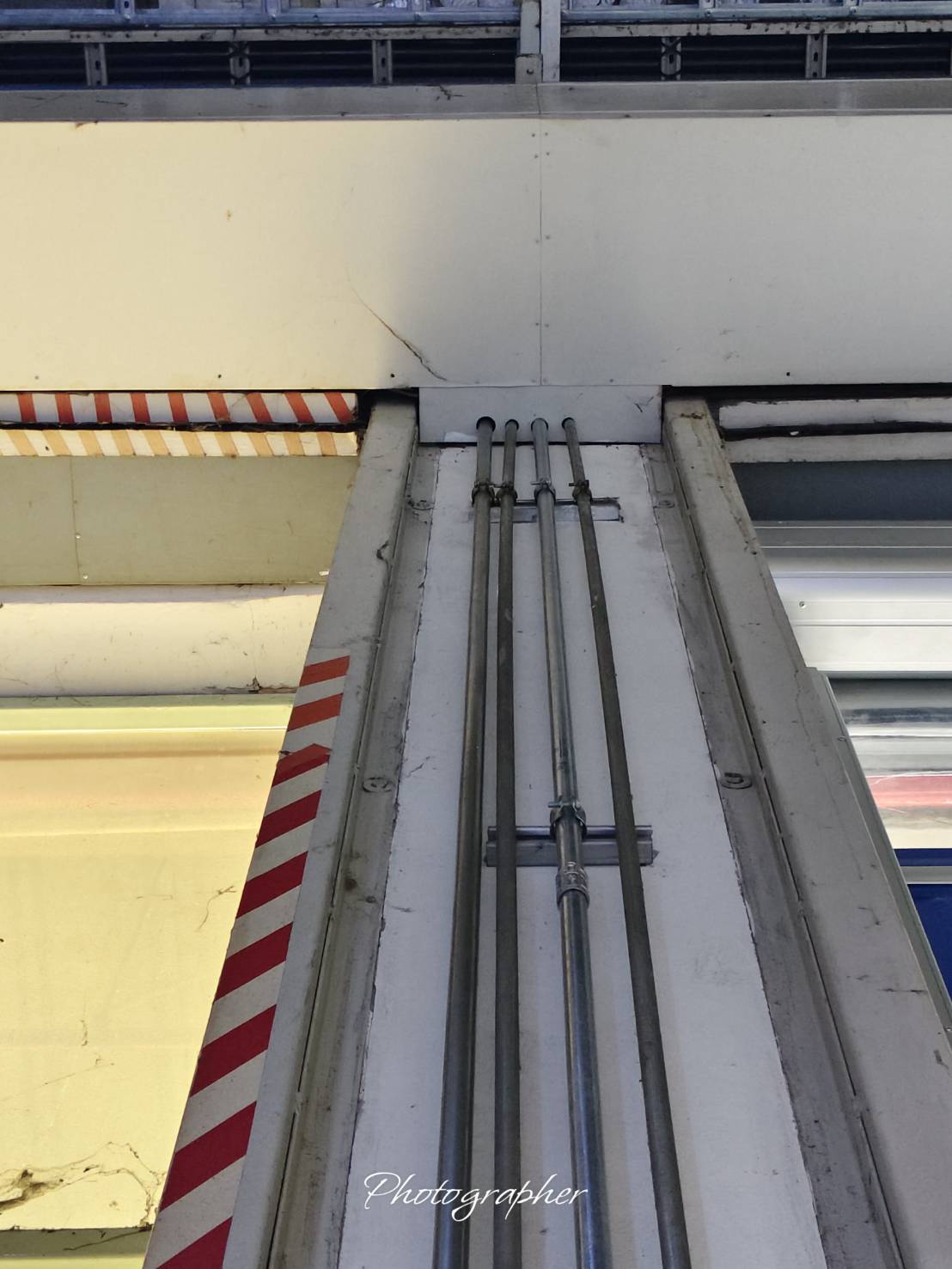 ภาพผลงานติดตั้งประตูไฮสปีด รุ่น Standard สำหรับโรงงานอุตสาหกรรม ที่ชลบุรี โดย OZ DOOR (5)