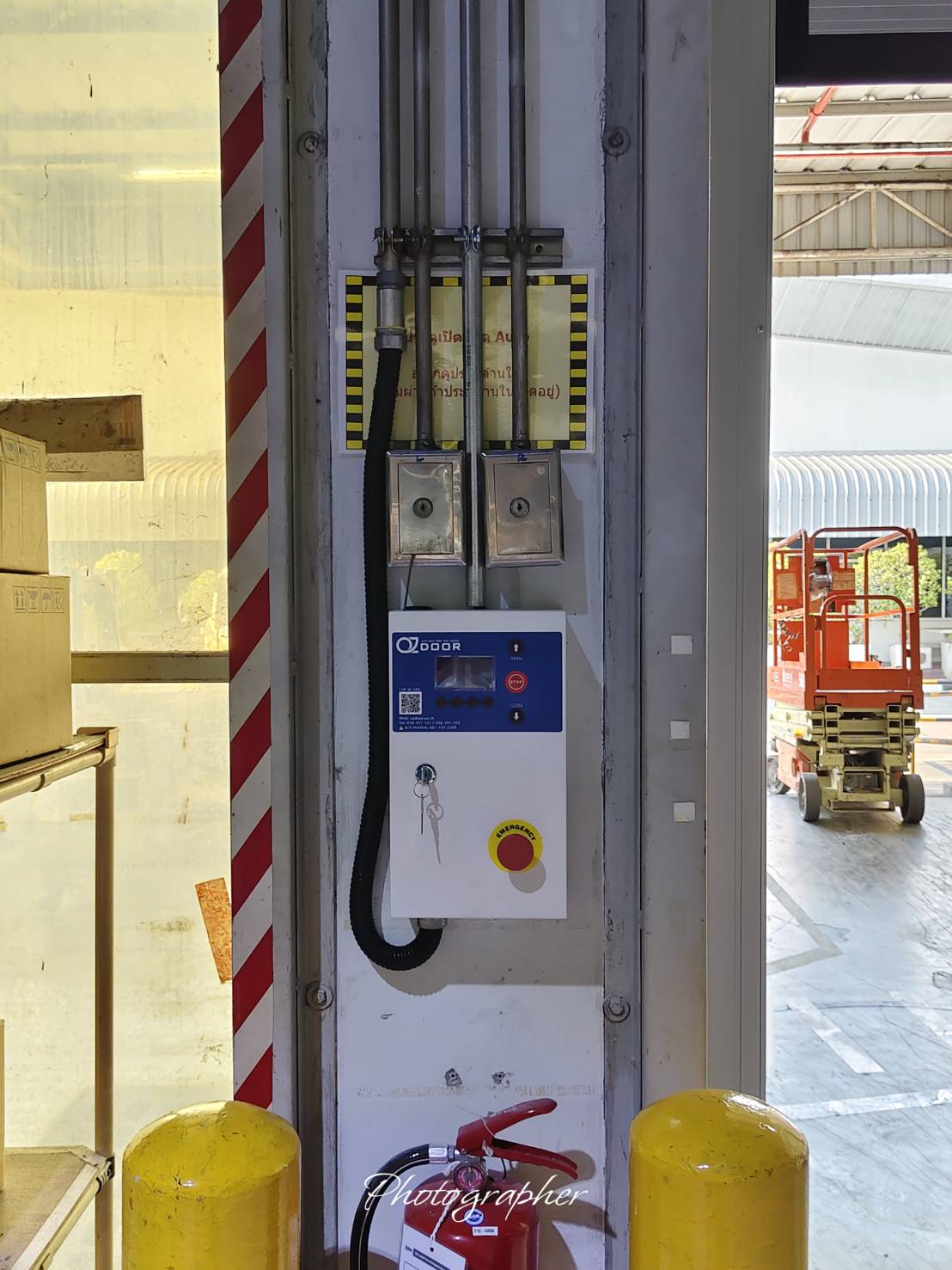 ภาพผลงานติดตั้งประตูไฮสปีด รุ่น Standard สำหรับโรงงานอุตสาหกรรม ที่ชลบุรี โดย OZ DOOR (6)