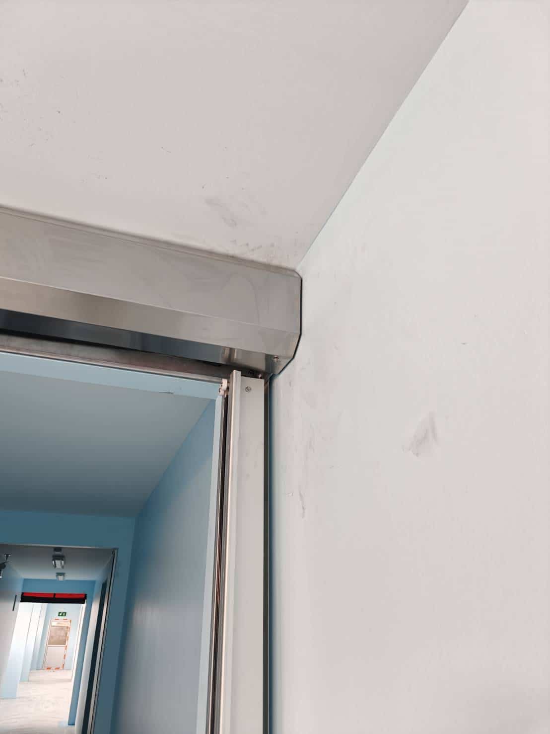 ภาพผลงานติดตั้งประตูไฮสปีด รุ่น Zipper สำหรับโรงงานอุตสาหกรรม ที่ชลบุรี โดย OZ DOOR (3)