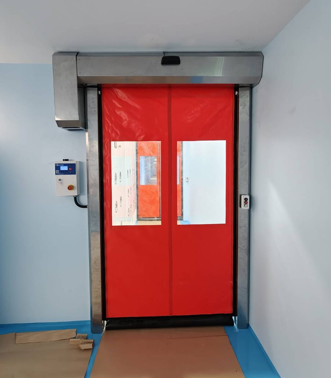 ภาพผลงานติดตั้งHigh Speed Door Zipper สำหรับโรงงานอุตสาหกรรม ที่ชลบุรี โดย OZ DOOR