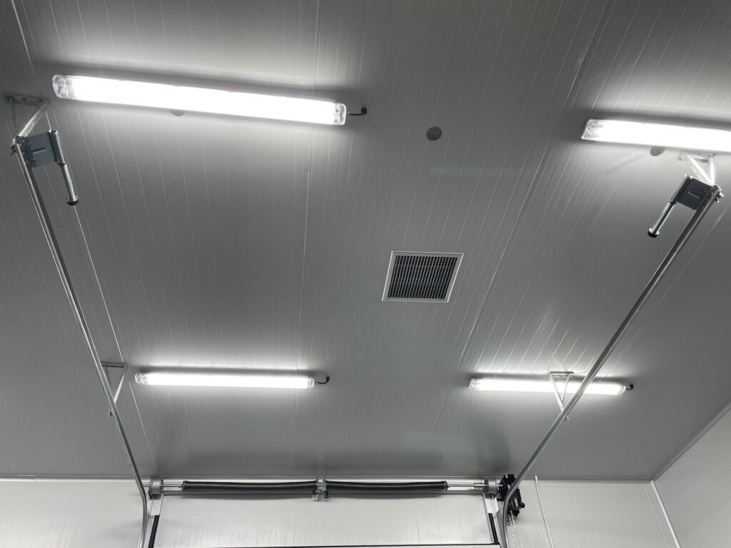 Installation photo of Overhead Doors for Manufacturing in Phetchaburi by OZ DOOR (5)
