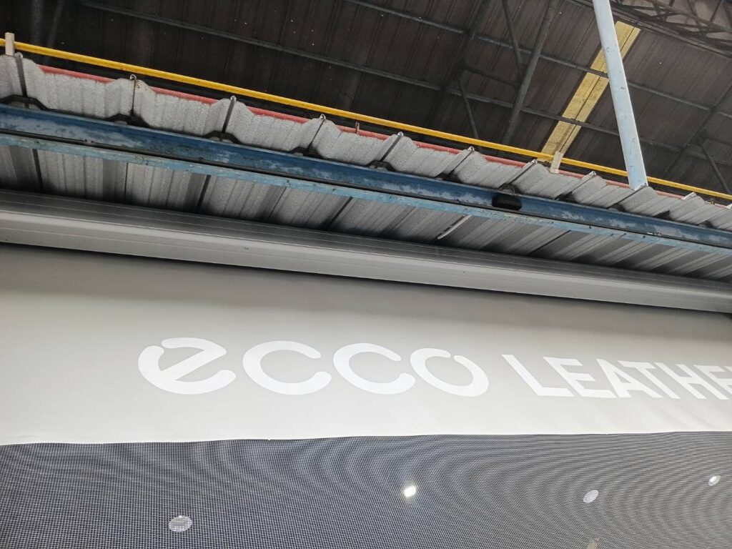 Installation photo of Standard High Speed Doors for Cold Storage in Phra Nakhon Si Ayutthaya by OZ DOOR (3)