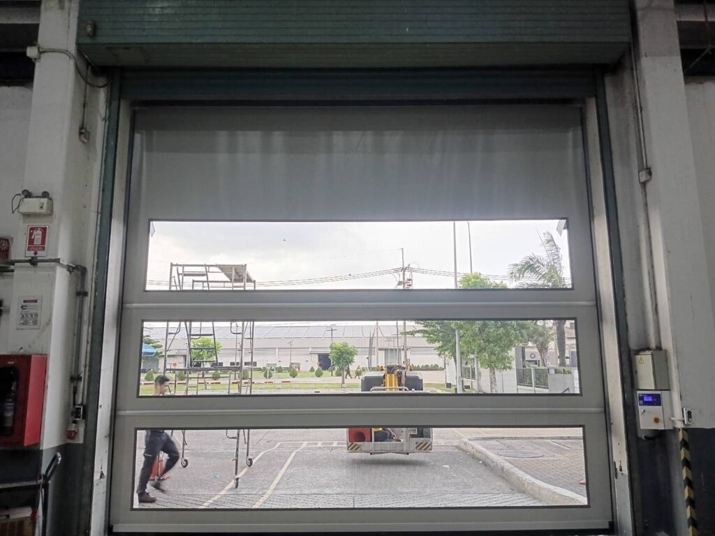 Installation photo of Standard High Speed Doors for Cold Storage in Phra Nakhon Si Ayutthaya by OZ DOOR