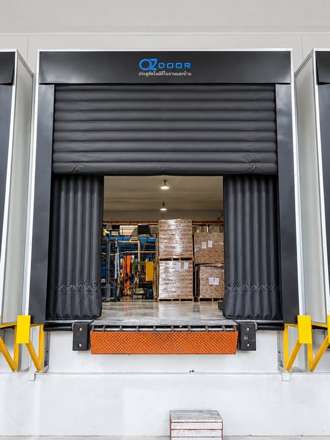 Dock Shelter และประตูโอเวอร์เฮด OZ DOOR ที่ด็อคโหลดสินค้าคลังสินค้าในไทย